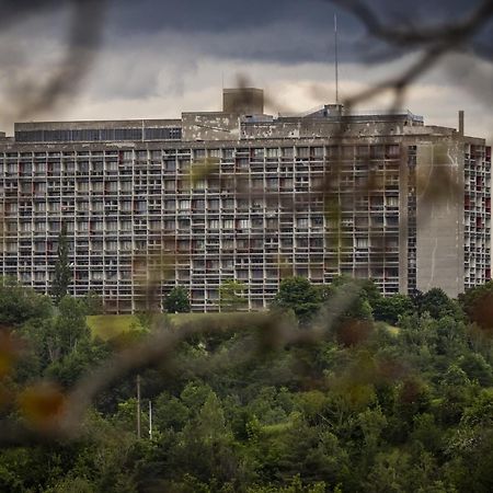 Apartmán La Maison Sous Le Noyer Montessut Exteriér fotografie